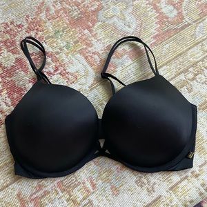 Victorias Secret Black Very Sexy Push Up 34DD